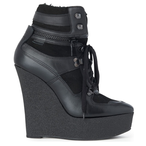 Burberry Shearling Fur Leather Suede Ankle Booties - Picture 1 of 7